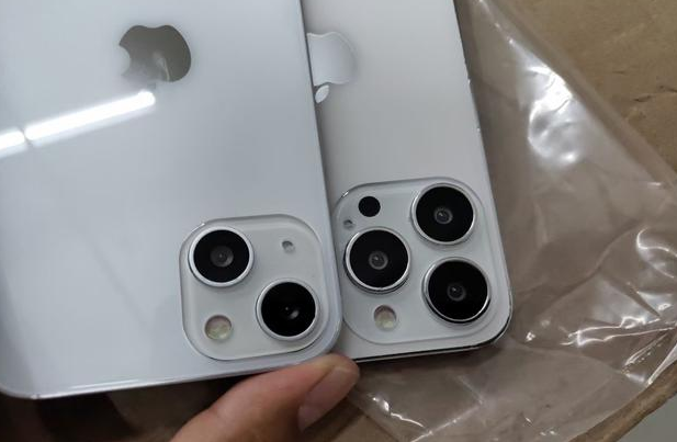 泰兴苹果手机维修分享iPhone 13‌机模长什么样 